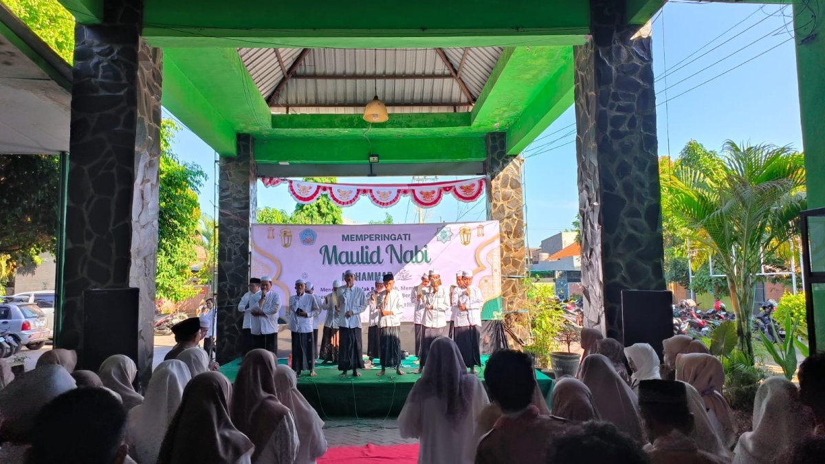 Momen Khidmat dan Penuh Berkah, MAN Kota Pasuruan Peringati Maulid Nabi Muhammad SAW 1448 H